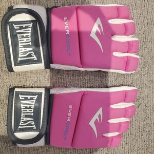 Everlast Pink and White Kickboxing Gloves